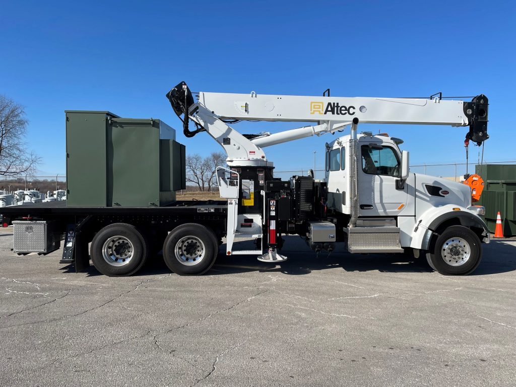 Xe cẩu AC30-53B – Altec Inc