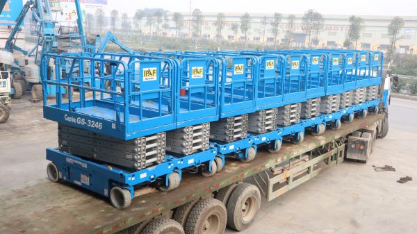 Hỗ trợ vận chuyển xe nâng đến tận công trình
