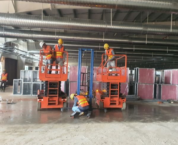 Nắm vững các nội dung vận hành xe nâng người để đảm bảo an toàn tối đa Nắm vững các nội dung vận hành xe nâng người để đảm bảo an toàn tối đa