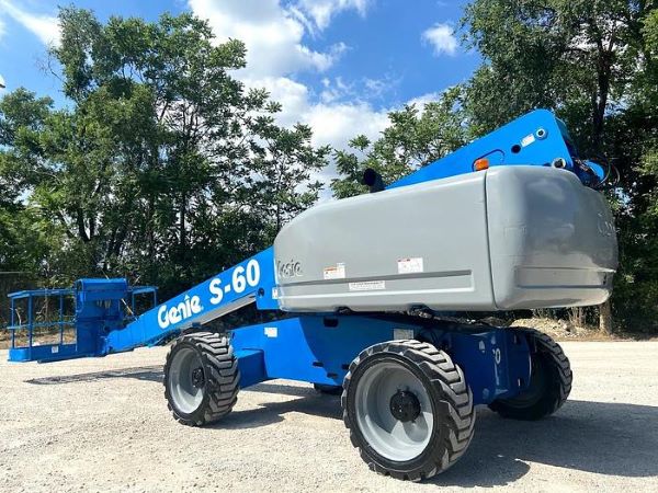 Xe nâng boom lift - Lựa chọn hàng đầu cho các dự án ngoài trời Xe nâng boom lift - Lựa chọn hàng đầu cho các dự án ngoài trời